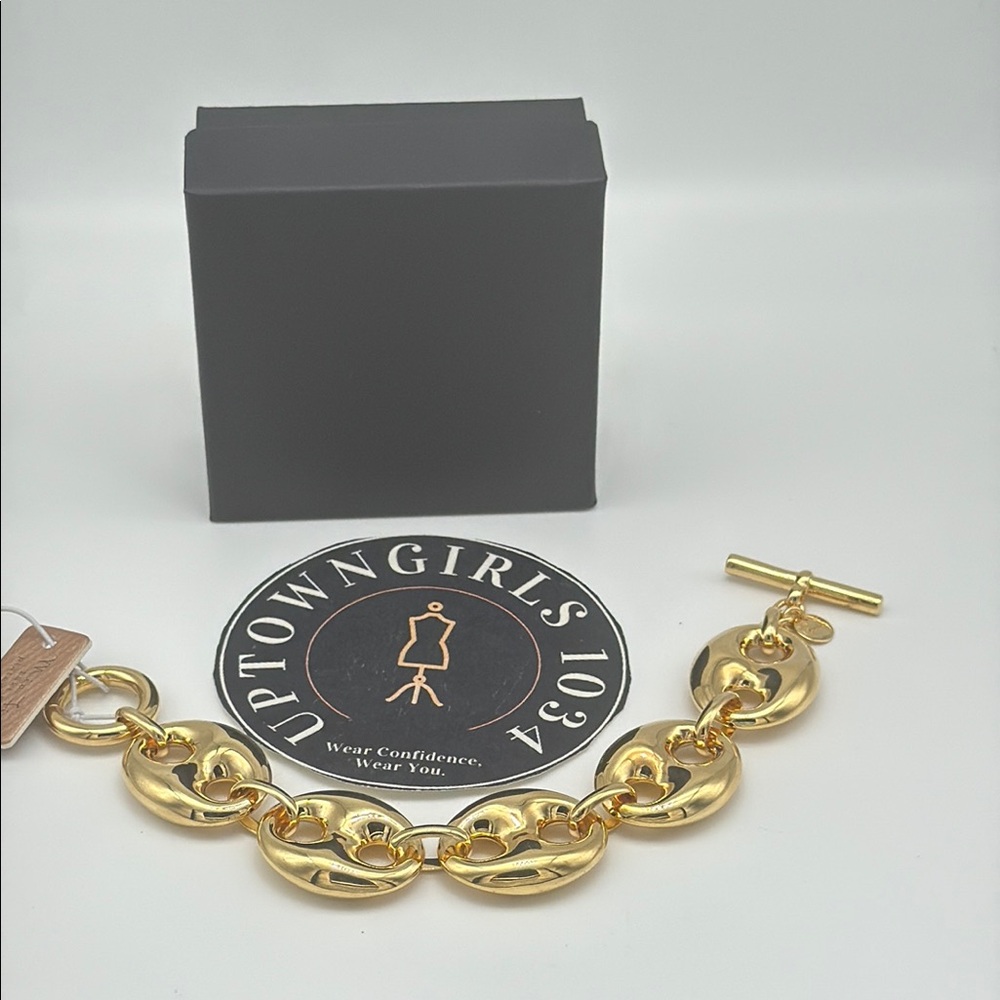 Gold Tone Mariner Chain Bracelet Toggle Closure   NWT  Made in Italy